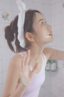 裙子底下的春天